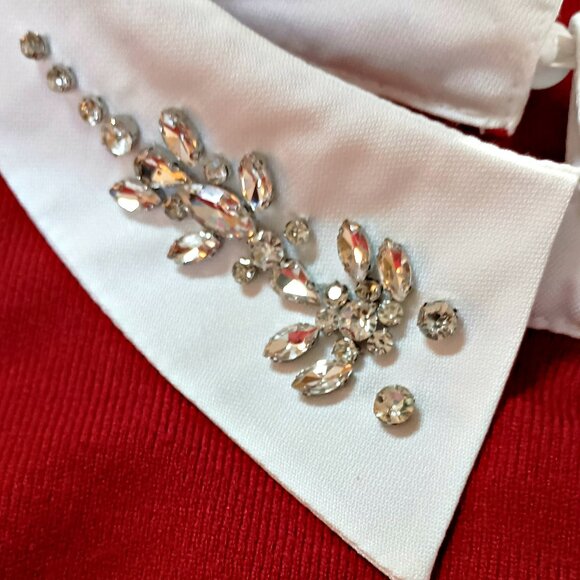 NWOT! CRYSTAL GEM EMBELLISHED SWEATER SZ M - Picture 5 of 5